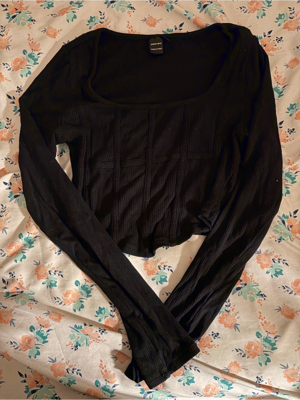 black ribbed crop top